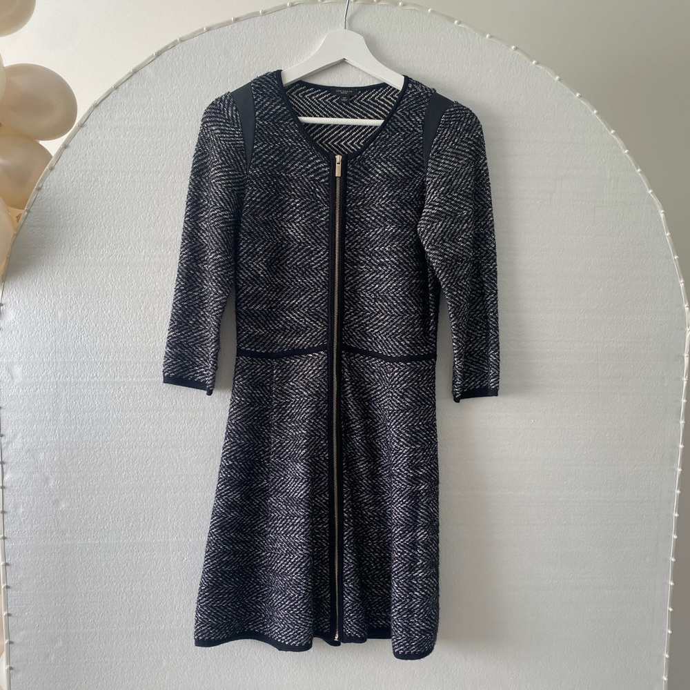 Ann Taylor Knit Dress with Leather Shoulder Detail size Small Petite